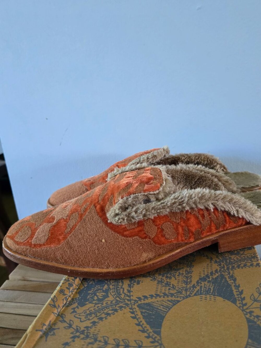 Free People "Butterfly Effect" Mule size 40 New in Box